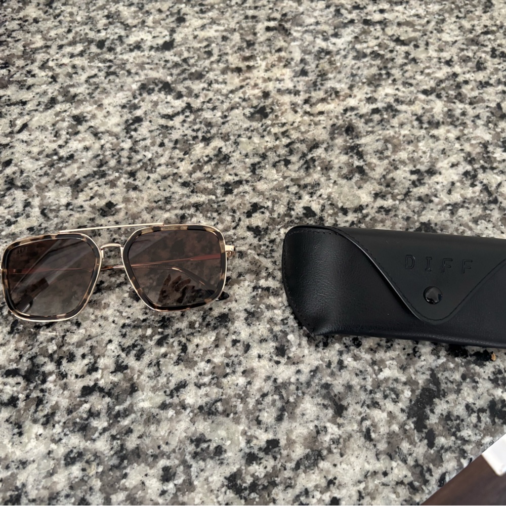 Women’s  Gold Frame Brown Lens Sunglasses